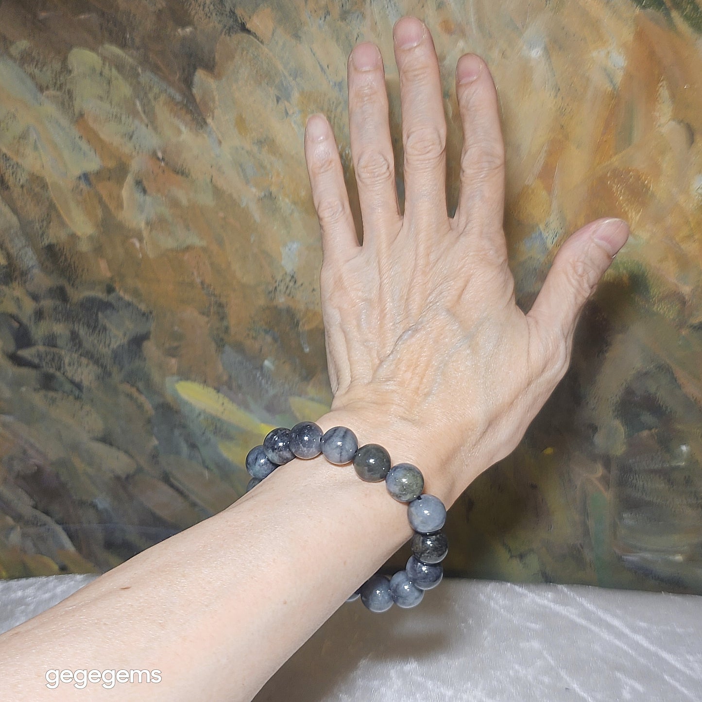Premium 13.3mm Type A Jadeite Black Fowl (black & white) some yellow hue bracelet (with certificate) 优质翡翠A货乌鸡种(黑白相混)微黄翡手链(带证书)