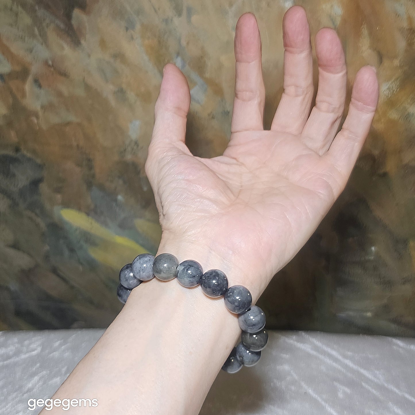 Premium 13.3mm Type A Jadeite Black Fowl (black & white) some yellow hue bracelet (with certificate) 优质翡翠A货乌鸡种(黑白相混)微黄翡手链(带证书)