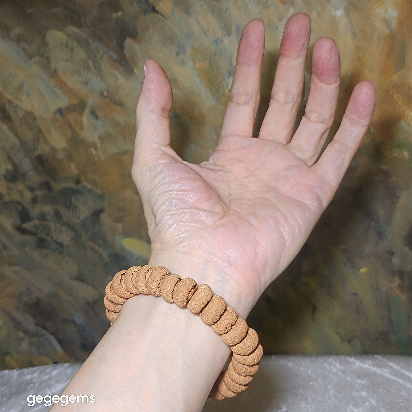 14mm "Mo Pan Lotus Bodhi" natural Nan Hong, Hubei Turquoise and  Butterscotch Amber bracelet 满包磨盘莲花菩提配南红原矿湖北松石蜜腊手链