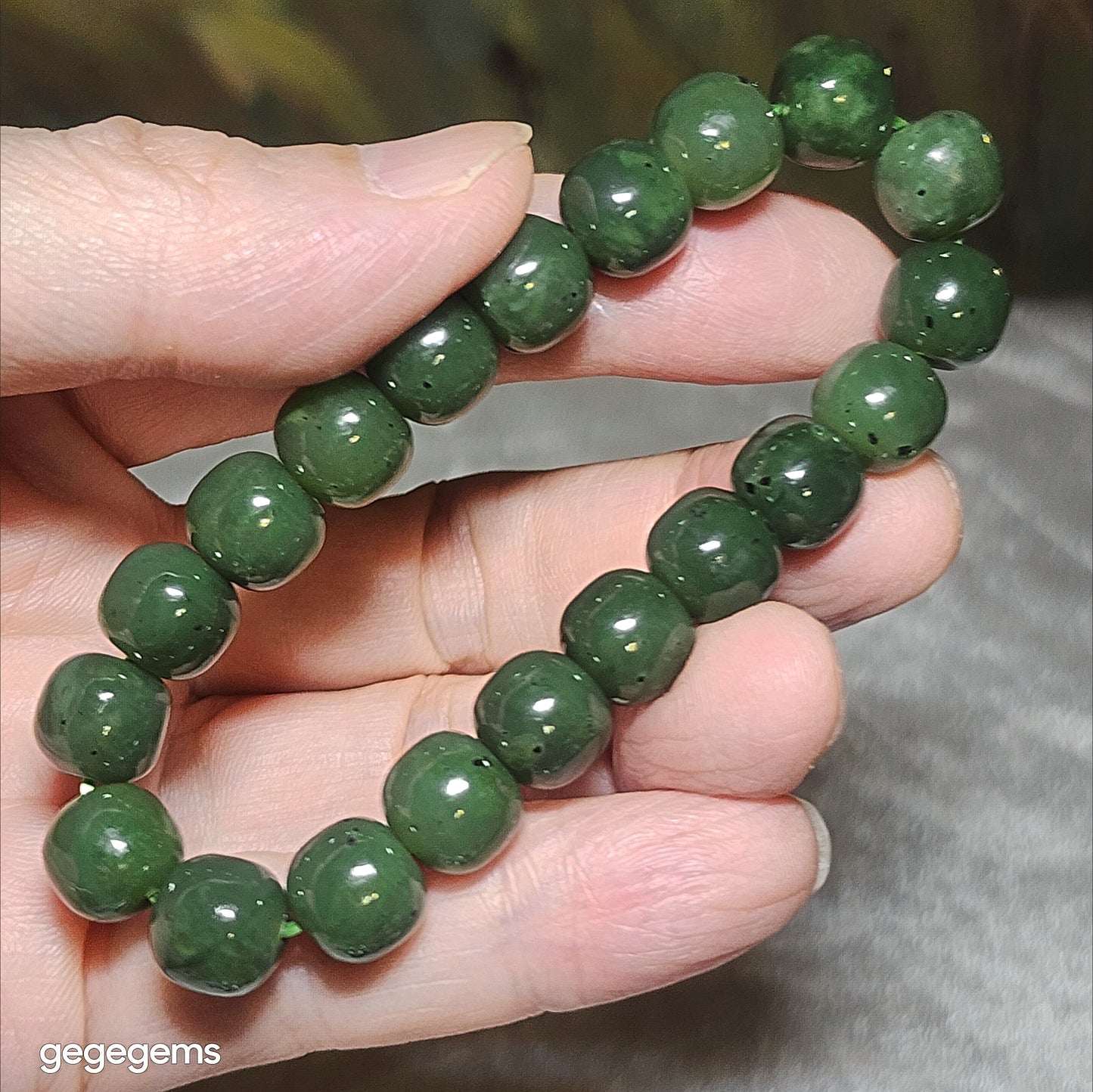 Gegegems premium 10mm Nephrite green traditional old style beads Jade bracelet (with certificate) 优质和田玉碧绿老型珠手链(带证书) #8
