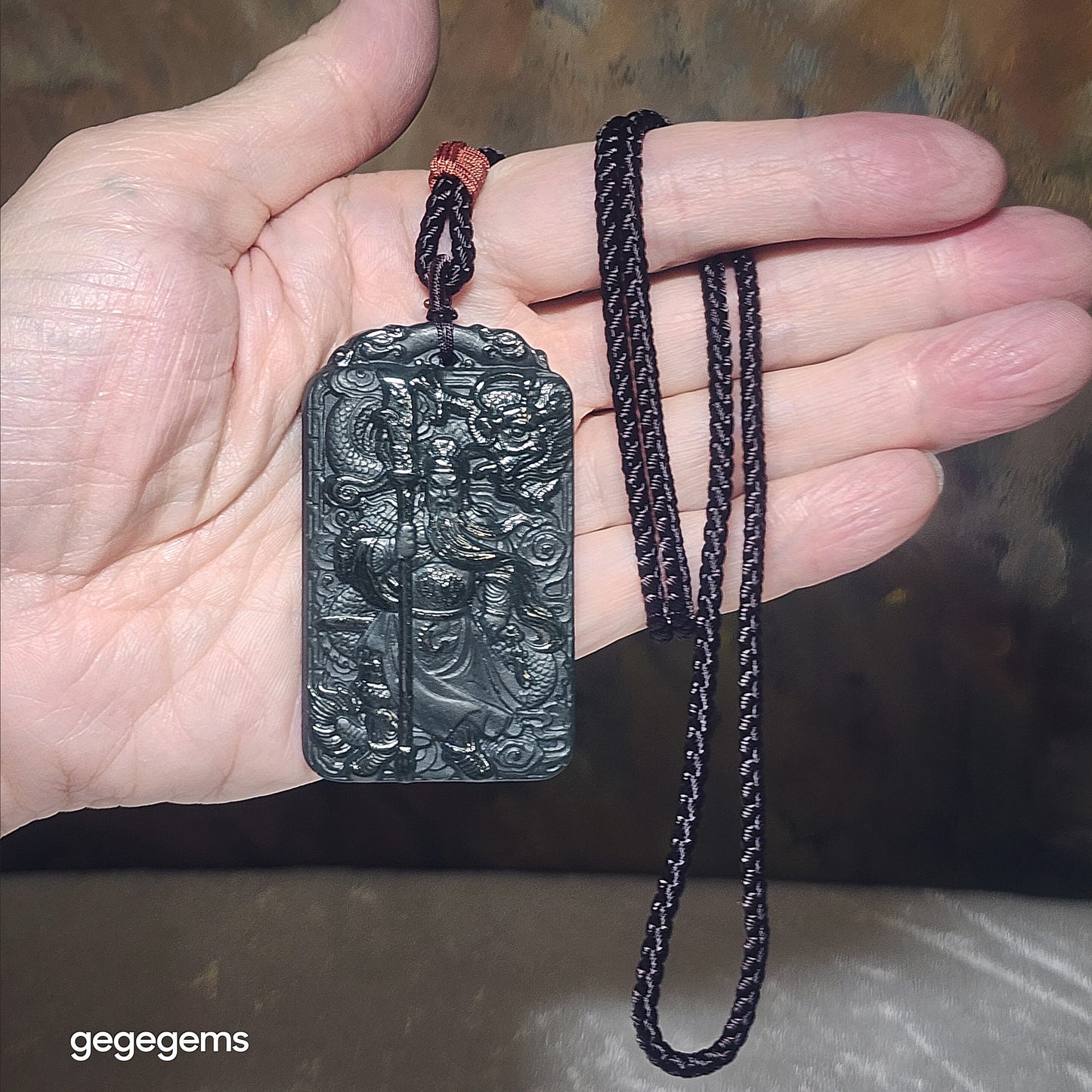Gegegems premium natural Nephrite deep green double sides carvings Guan Gong, Dragon, Auspicious Clouds and in Ancient Chinese "Supremely Honourable & Righteous" pendant (with certificate) 精品和田玉塔青深绿双面雕刻关公、龙、祥云、义薄云天吊坠(带证书)