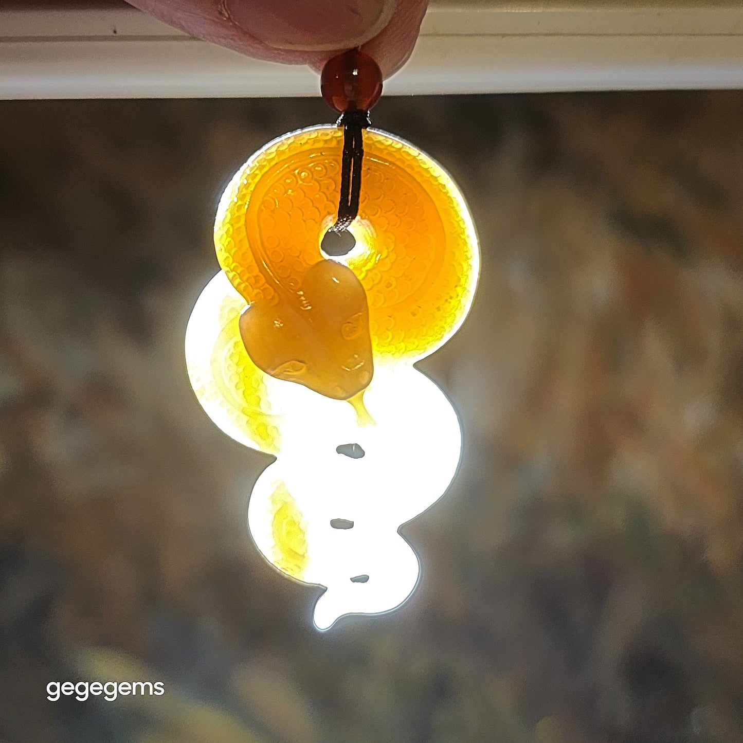 Premium Nephrite caramel brown warm white two tones Snake Jade pendant (with certificate) 优质和田玉且末糖暖白双色蛇吊坠(带证书)