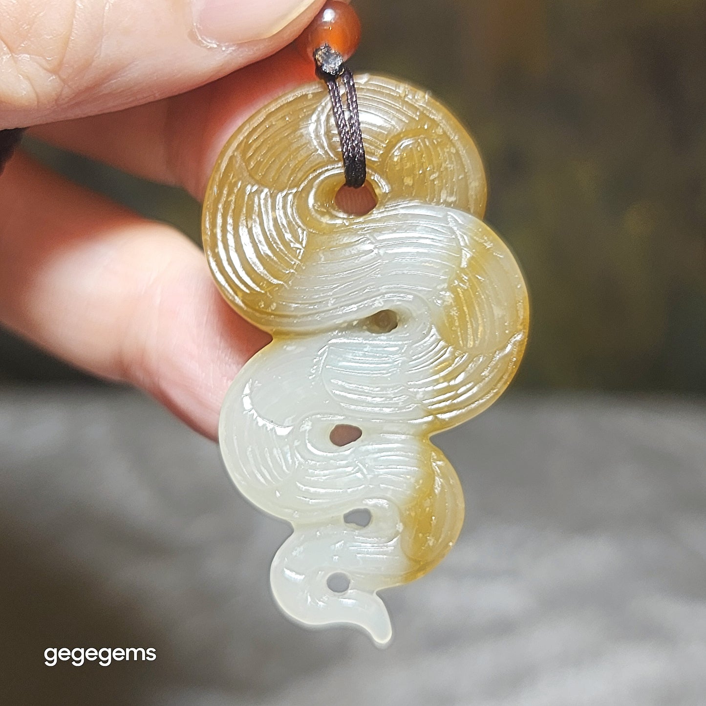 Premium Nephrite caramel brown warm white two tones Snake Jade pendant (with certificate) 优质和田玉且末糖暖白双色蛇吊坠(带证书)