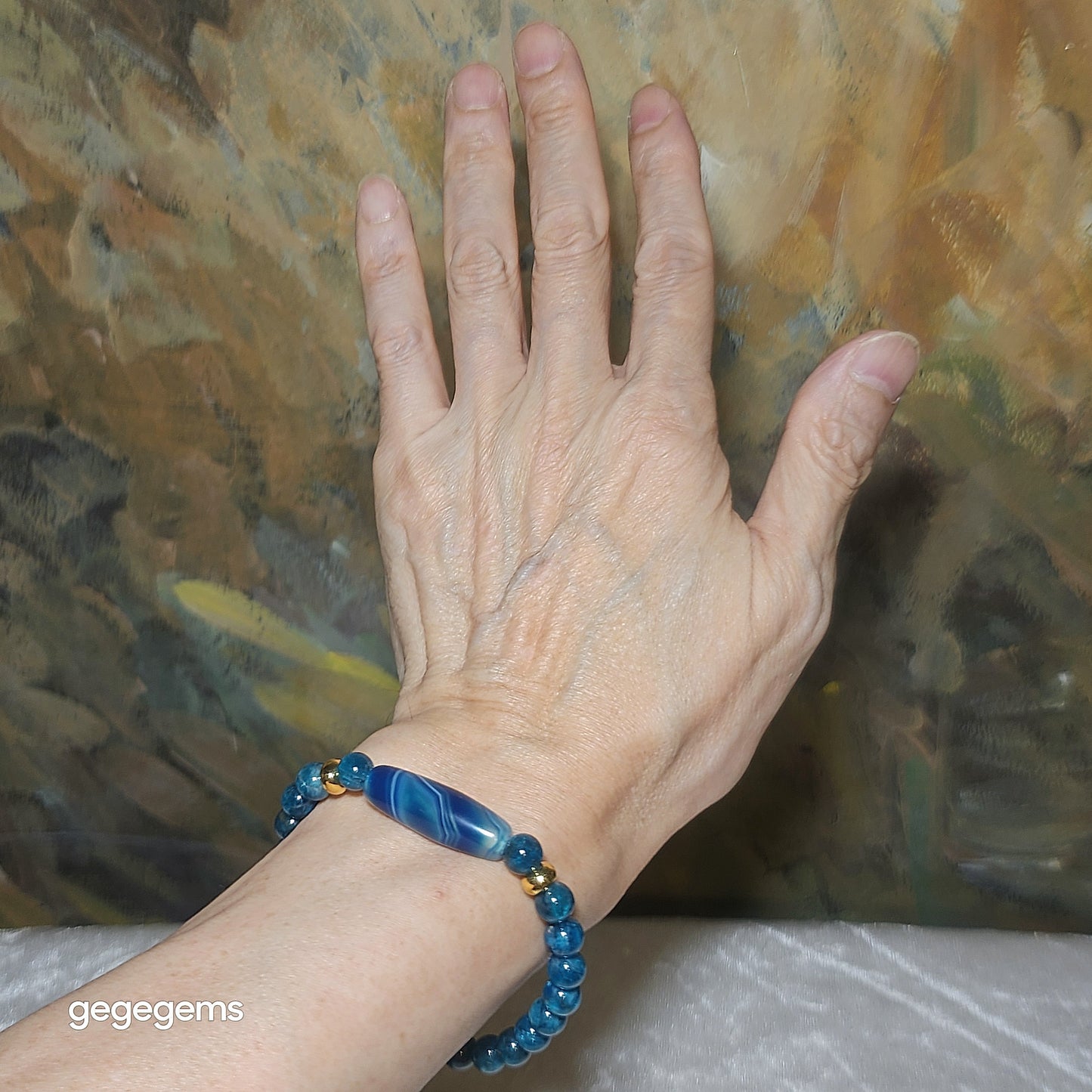 Gegegems Creation Blue Sardonyx natural Eye Vajra Eye Dzi and 7.3mm blue Apatite Bracelet 缠丝玛瑙天眼金刚眼天珠蓝磷灰石手链
