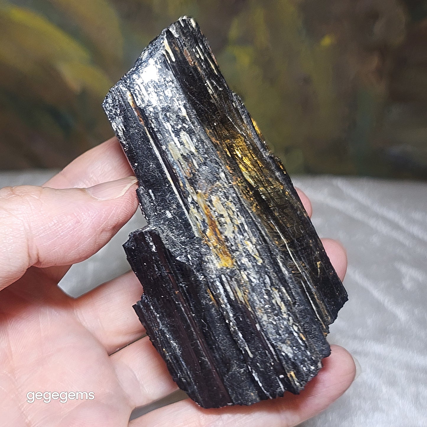 231g Raw Black Tourmaline with some silvery Mica co-growth, very reflective surface handheld decor display 天然黑碧玺原石带云母片超亮皮手把摆件