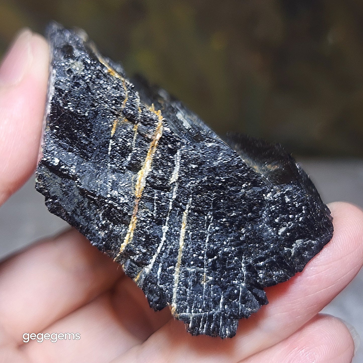 231g Raw Black Tourmaline with some silvery Mica co-growth, very reflective surface handheld decor display 天然黑碧玺原石带云母片超亮皮手把摆件