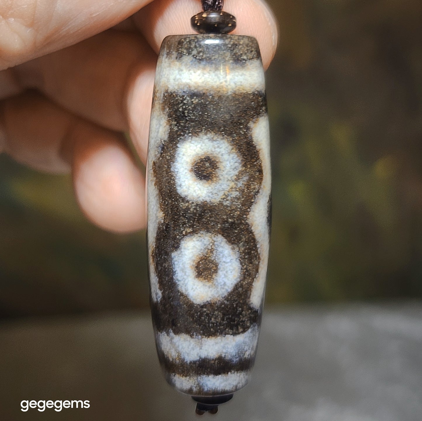 Aged Tibetan Dzi old carvings Jambhala (God of Wealth) pendant (with certificate) [Natural Crystal] 藏密老天珠旧工雕刻黄财神吊坠(带证书)