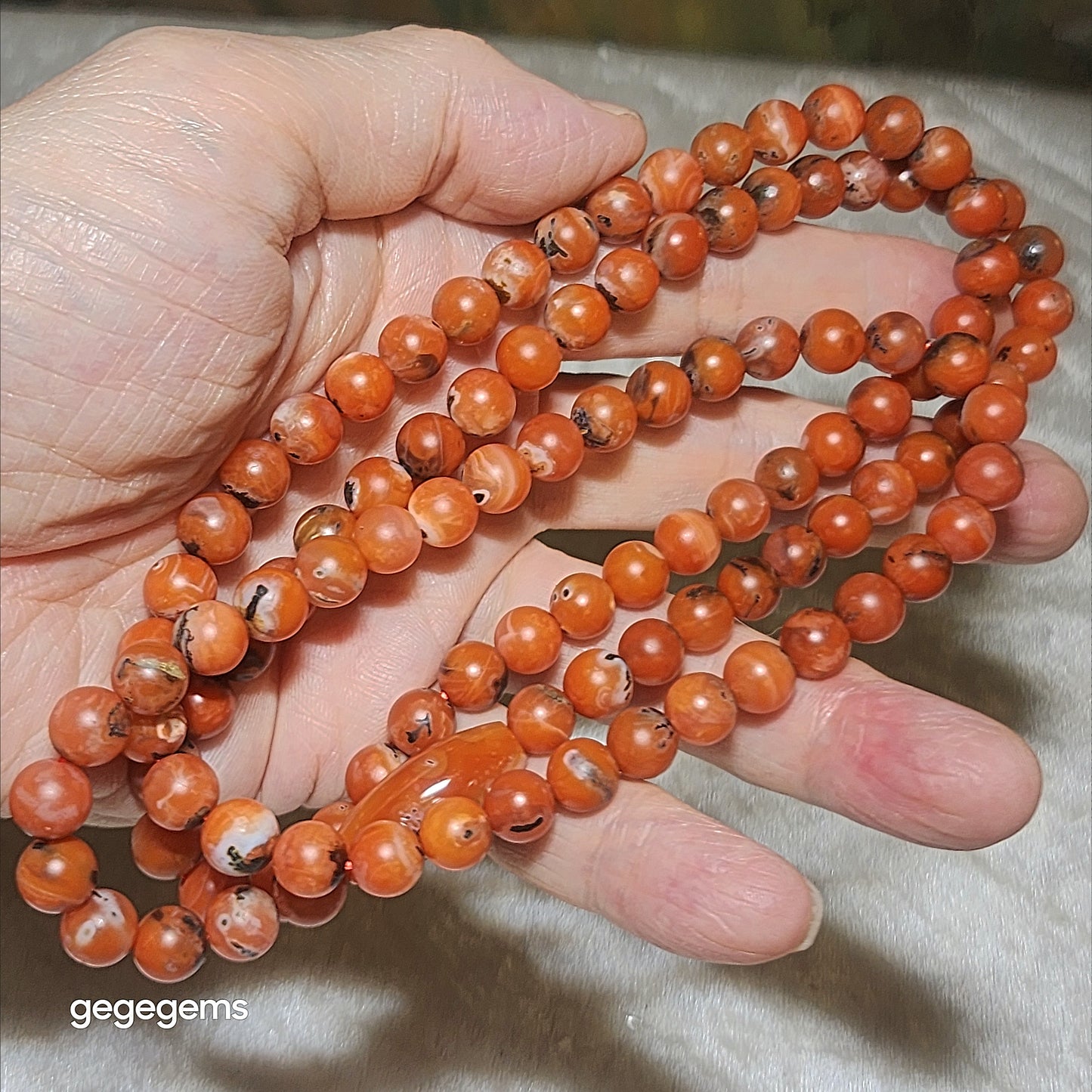 Gegegems Creation premium 8.2mm  Baoshan Nan Hong white Lianpu 108 beads & Kunming Nan Hong barrel bead necklace [Natural Crystal] 精品保山南紅満色白脸谱108配云南昆明南红桶珠项链