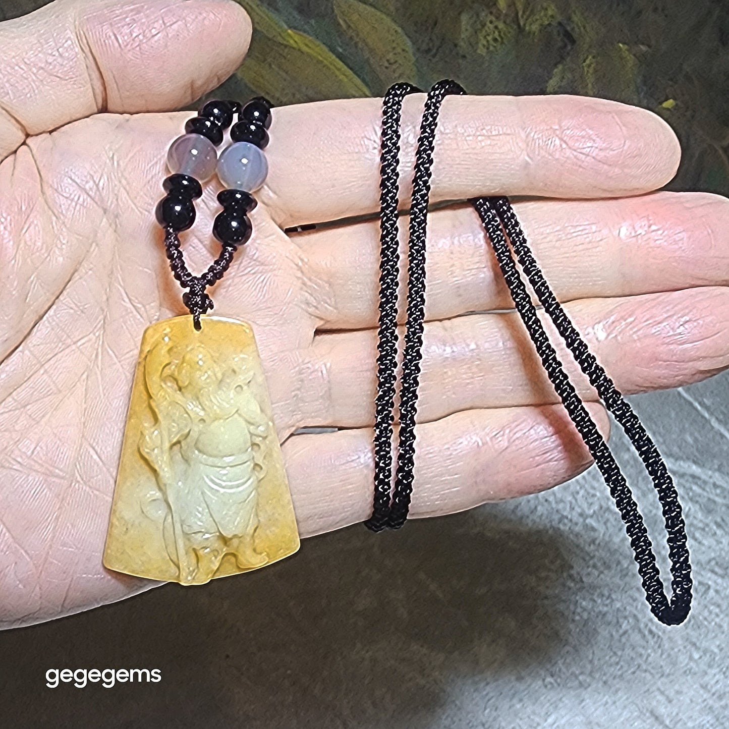 Gegegems premium Type A natural Yellow Jadeite Guan Gong (Guan Yu) Jade pendant (with certificate) [Natual Crystal] 精品翡翠A货天然黄翡关公吊坠(带证书)