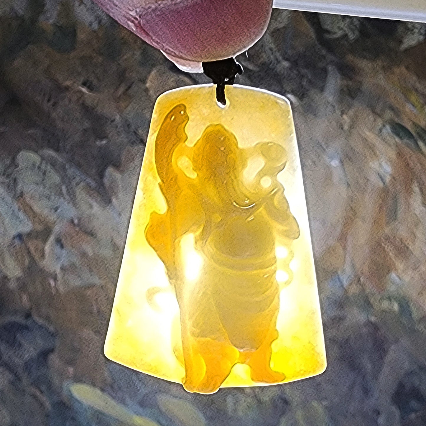 Gegegems premium Type A natural Yellow Jadeite Guan Gong (Guan Yu) Jade pendant (with certificate) [Natual Crystal] 精品翡翠A货天然黄翡关公吊坠(带证书)