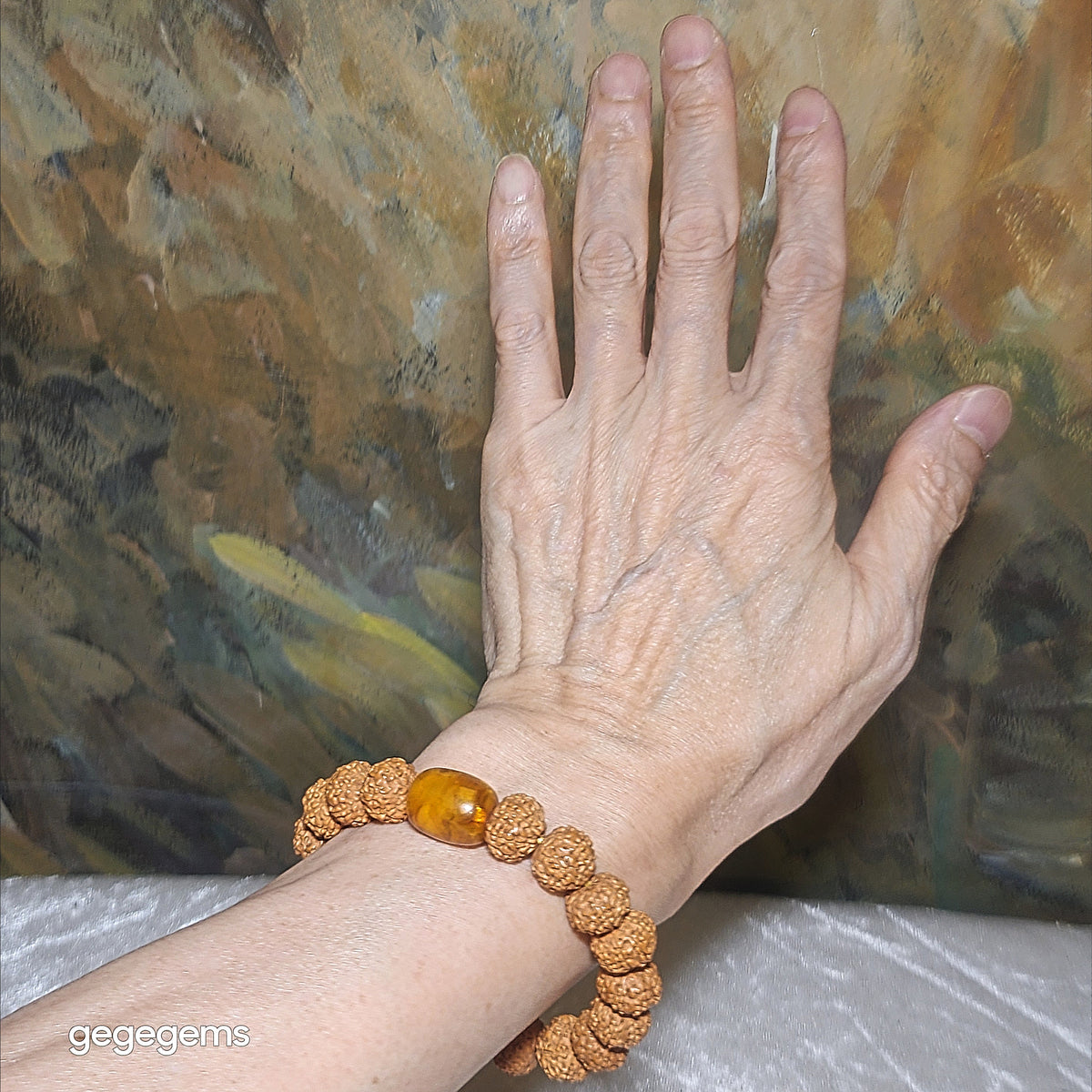 Premium 12mm+ natural "Panlong" (Coiling Dragon) 9 Mukhi (faces) small species Rudraksha and natural Butterscotch Amber barrel bead bracelet 精品九瓣盘龙小金刚菩提子配蜜腊桶珠手链