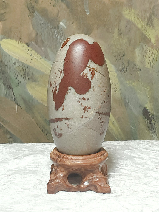 8.67cm Shiva Lingam with natural pattern resembling alphabet "F" [Natural Crystal]