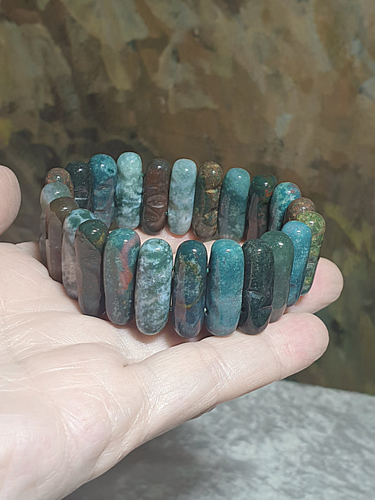 24mm Premium natural untreated unique design Bloodstone bracelet [Natural Crystal] 24毫米优质天然无优化特别款式血石手链