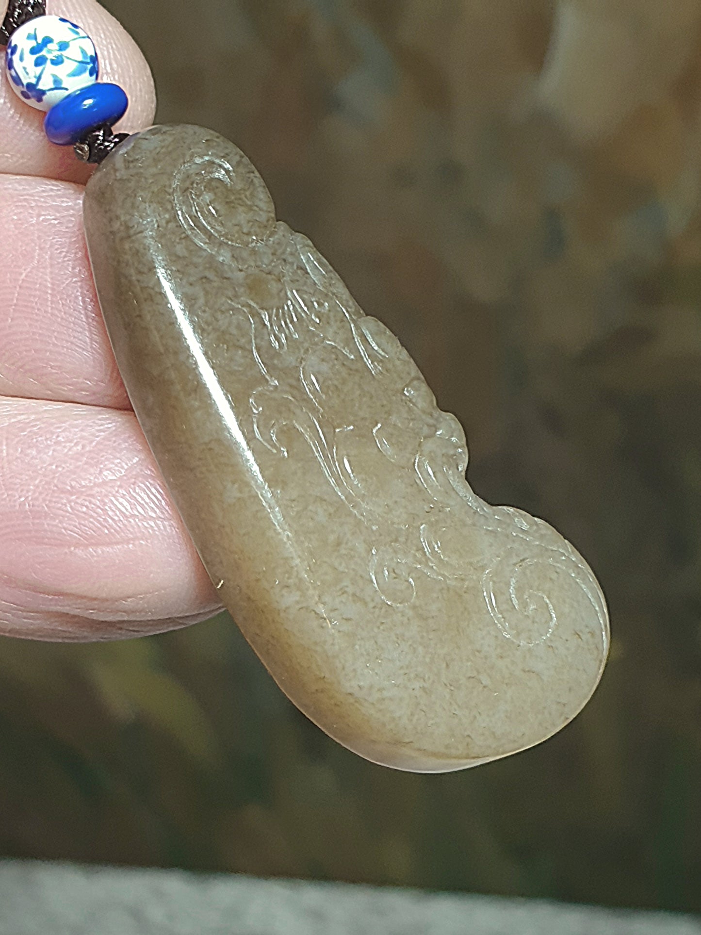 Premium natural caramel brown Nephrite Ancient Pi Xiu pendant (with certificate) [Natural Crystal] 优质和田玉全糖古兽貔貅吊坠(带证书)