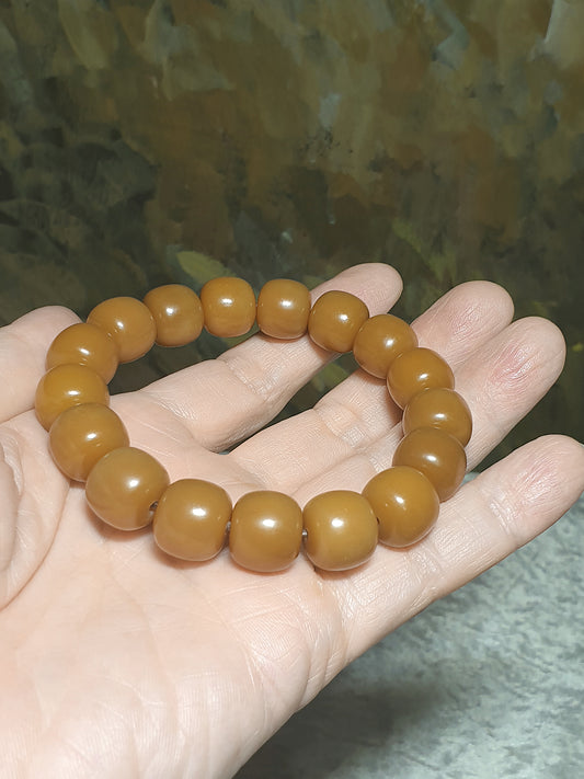 13.3mm "Bodhi Root (seeds of Corypha umbraculifea)" aged naturally turned brownish traditional old style cut beads bracelet 13.3毫米风化菩提根老型珠手串