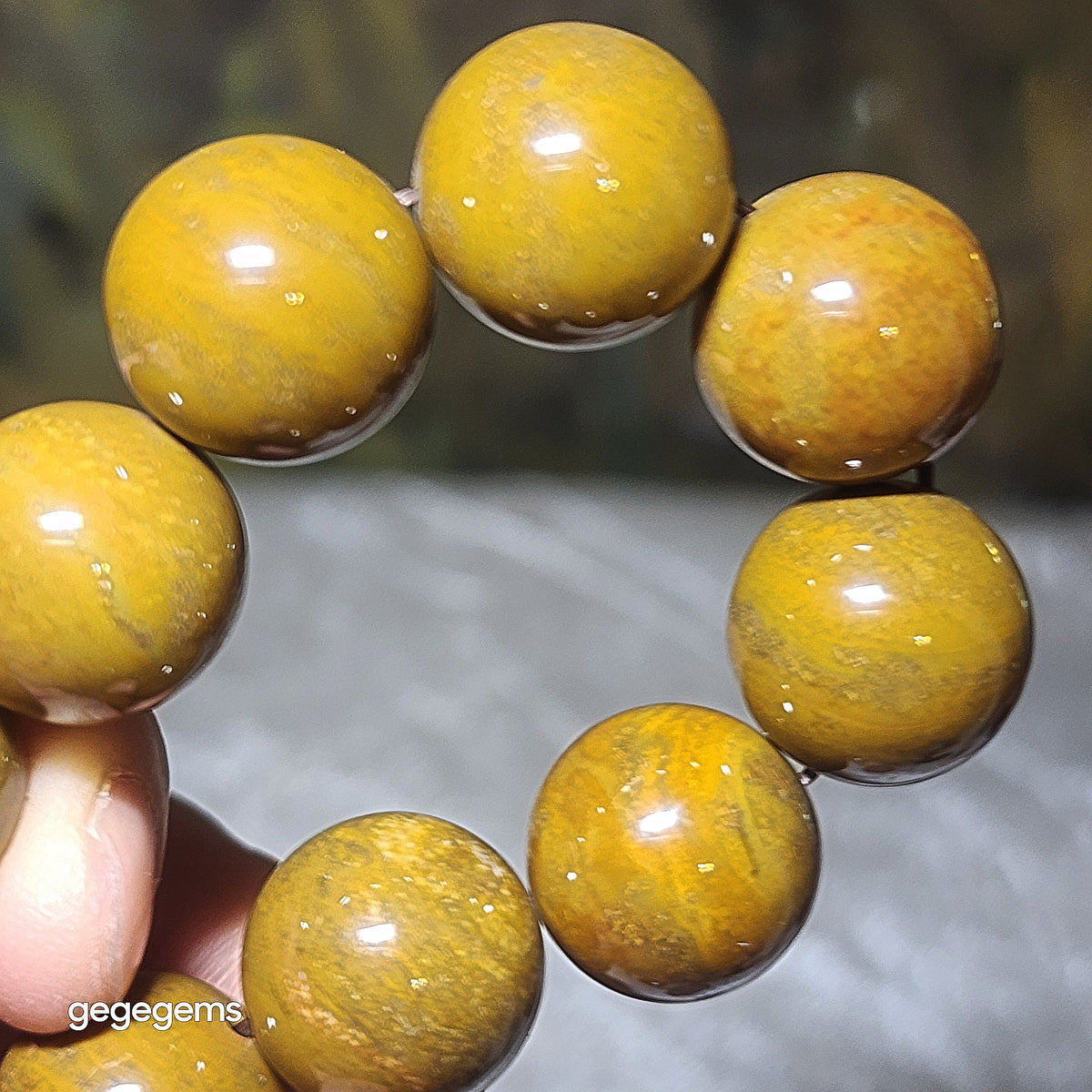 Gegegems Collection 16mm Premium Madagascar Petrified Wood brownish yellow natural pattern bracelet [Natural Crystal] 精品16毫米马达加斯加木化石褐黄天然木纹手链