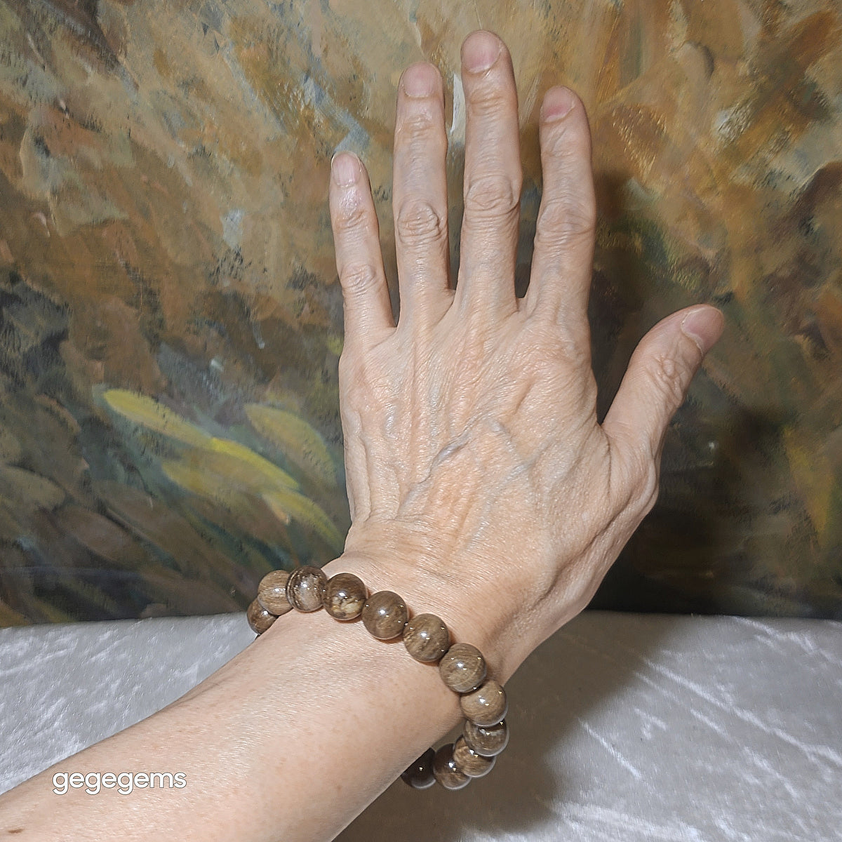Gegegems Collection 12mm premium aged Madagascar Petrified Wood bracelet [Natural Crystal] 精品马达加斯加老料木化石手链