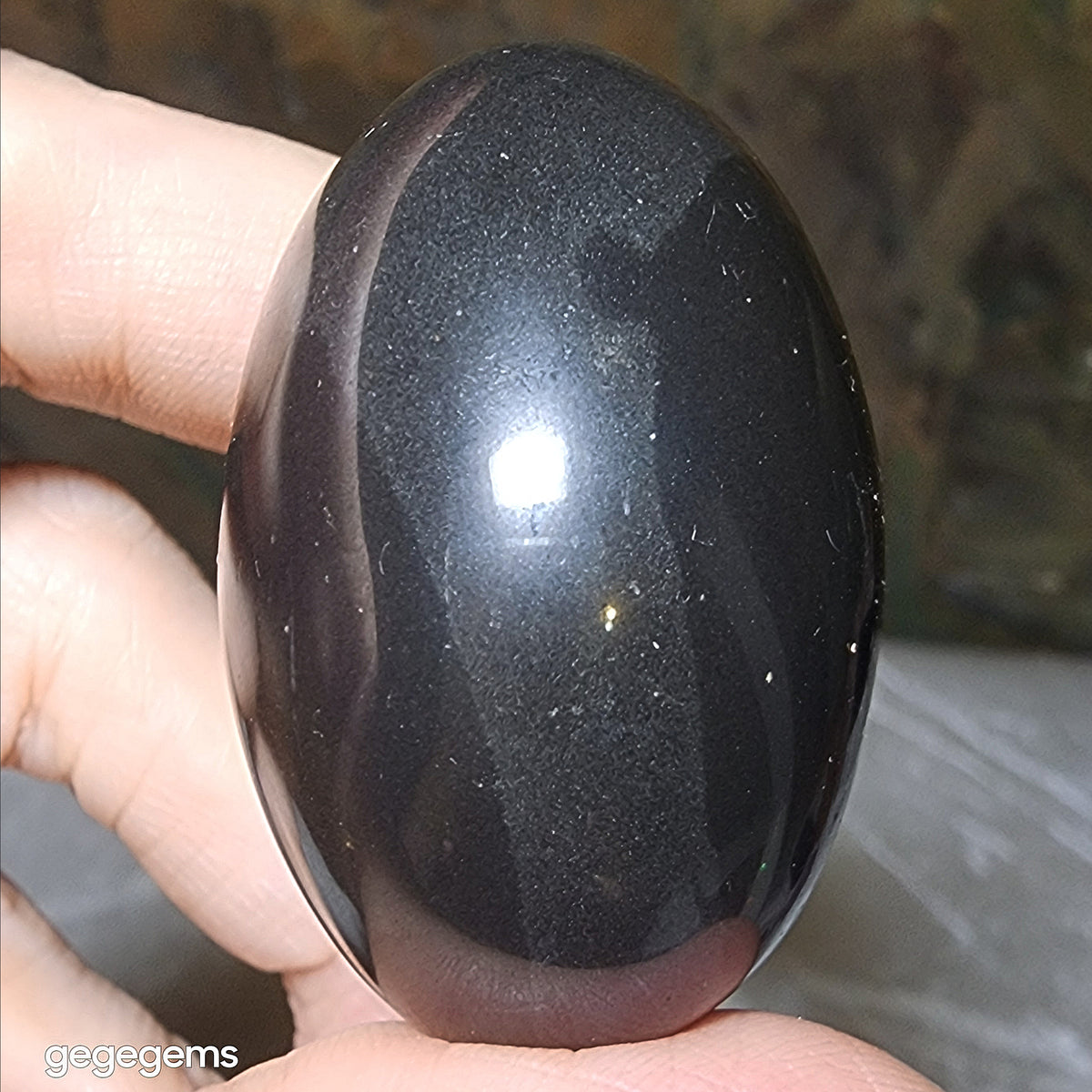 4.5cm Narmada Black Shiva Lingam handheld [Natural Crystal]