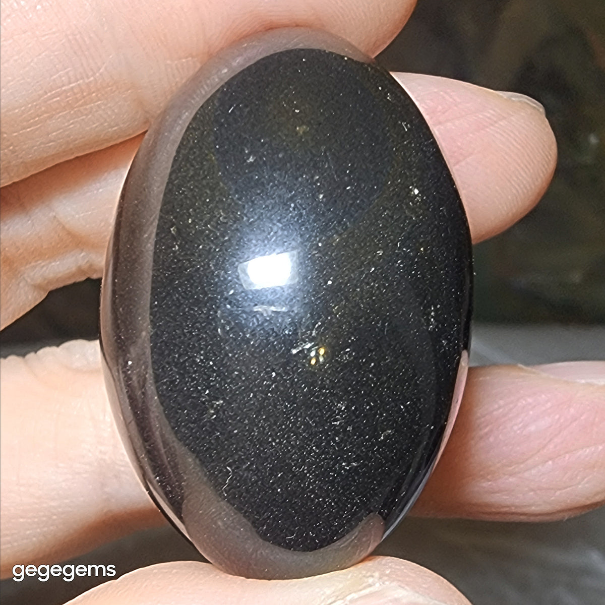 4.2cm Narmada Black Shiva Lingam handheld [Natural Crystal]