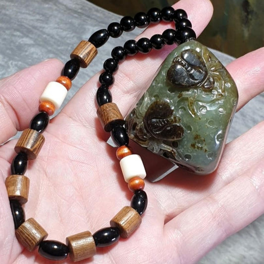 Hetian Pebble Nephrite light green with brown "Jade Skin" Bees, Bee Hive & Coin handheld/large pendant (with certificate) 和田玉籽玉褐沁皮天道酬勤(前 - 蜜蜂蜂巢, 后 - 古铜钱)手把件/大吊坠(带证书)