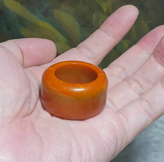 22.8mm The Warring States Sardonyx (Zhanguo Hong) natural fengshui band pattern Thumb Ring [Natural Crystal] 战国红天然风水玉带环腰纹扳指