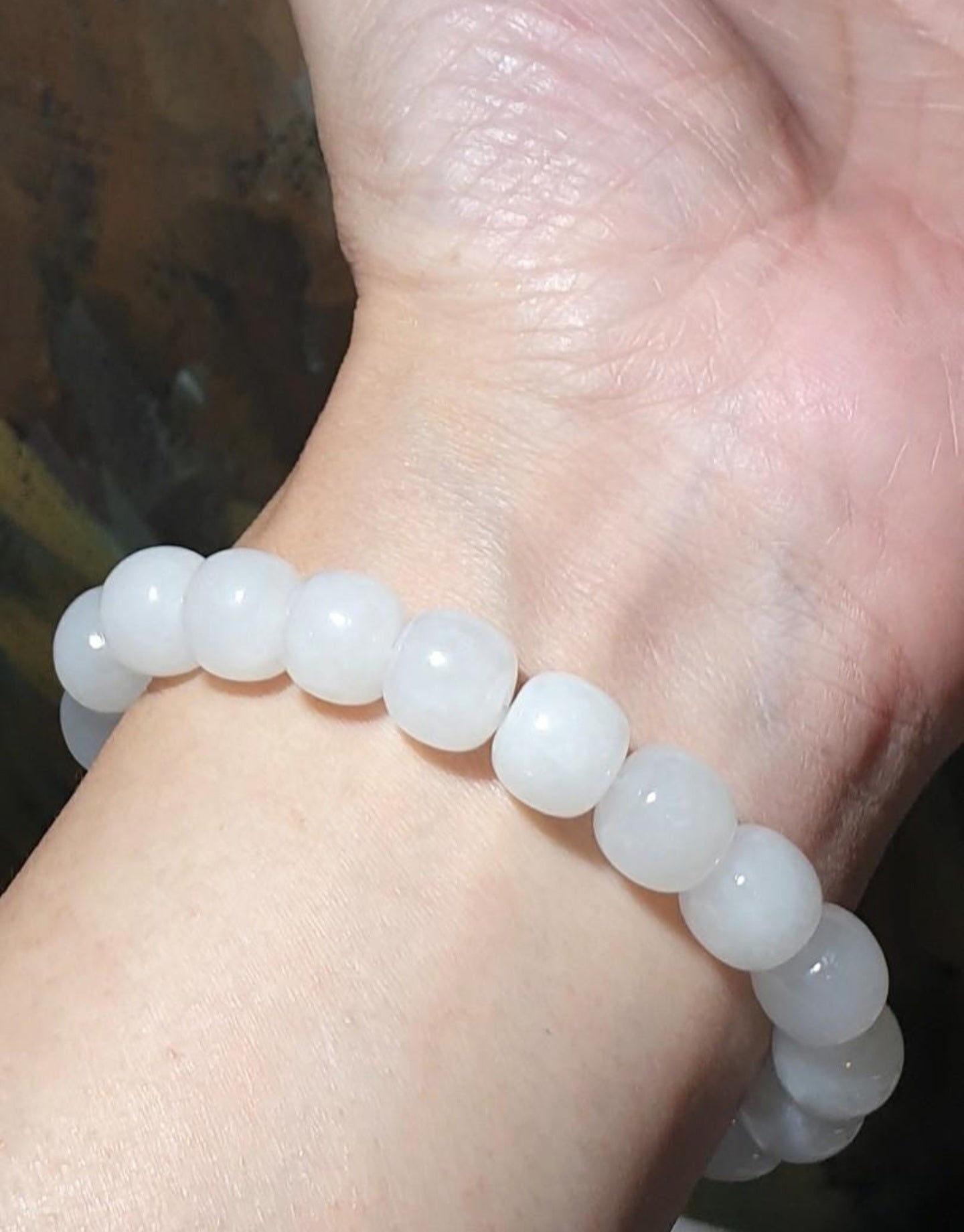 10mm Premium Qinghai old mine Icy white Nephrite "traditional old style cut beads" Jade bracelet [Natural Crystyal] 10毫米青海老料冰白和田玉老型珠手链