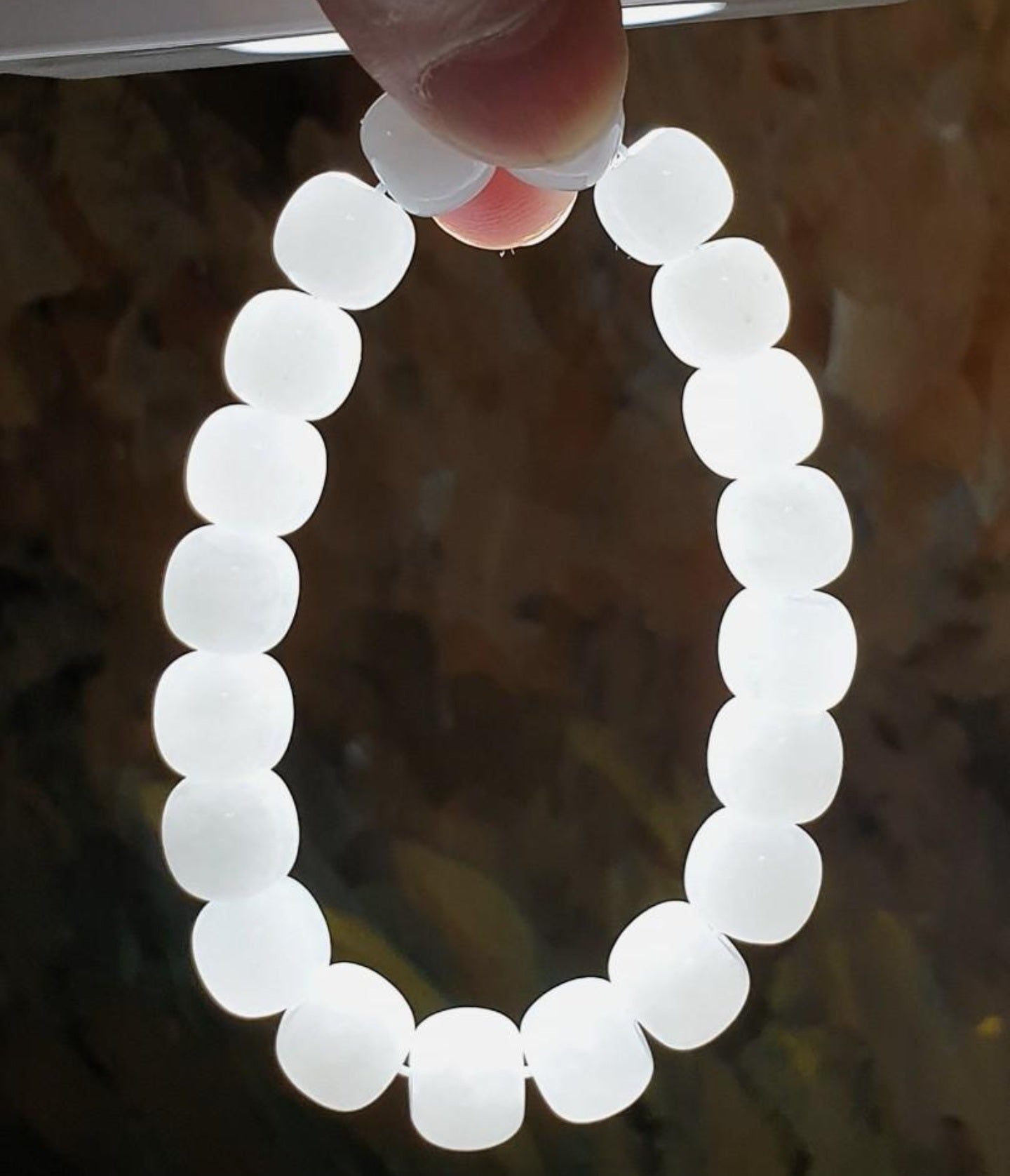 10mm Premium Qinghai old mine Icy white Nephrite "traditional old style cut beads" Jade bracelet [Natural Crystyal] 10毫米青海老料冰白和田玉老型珠手链