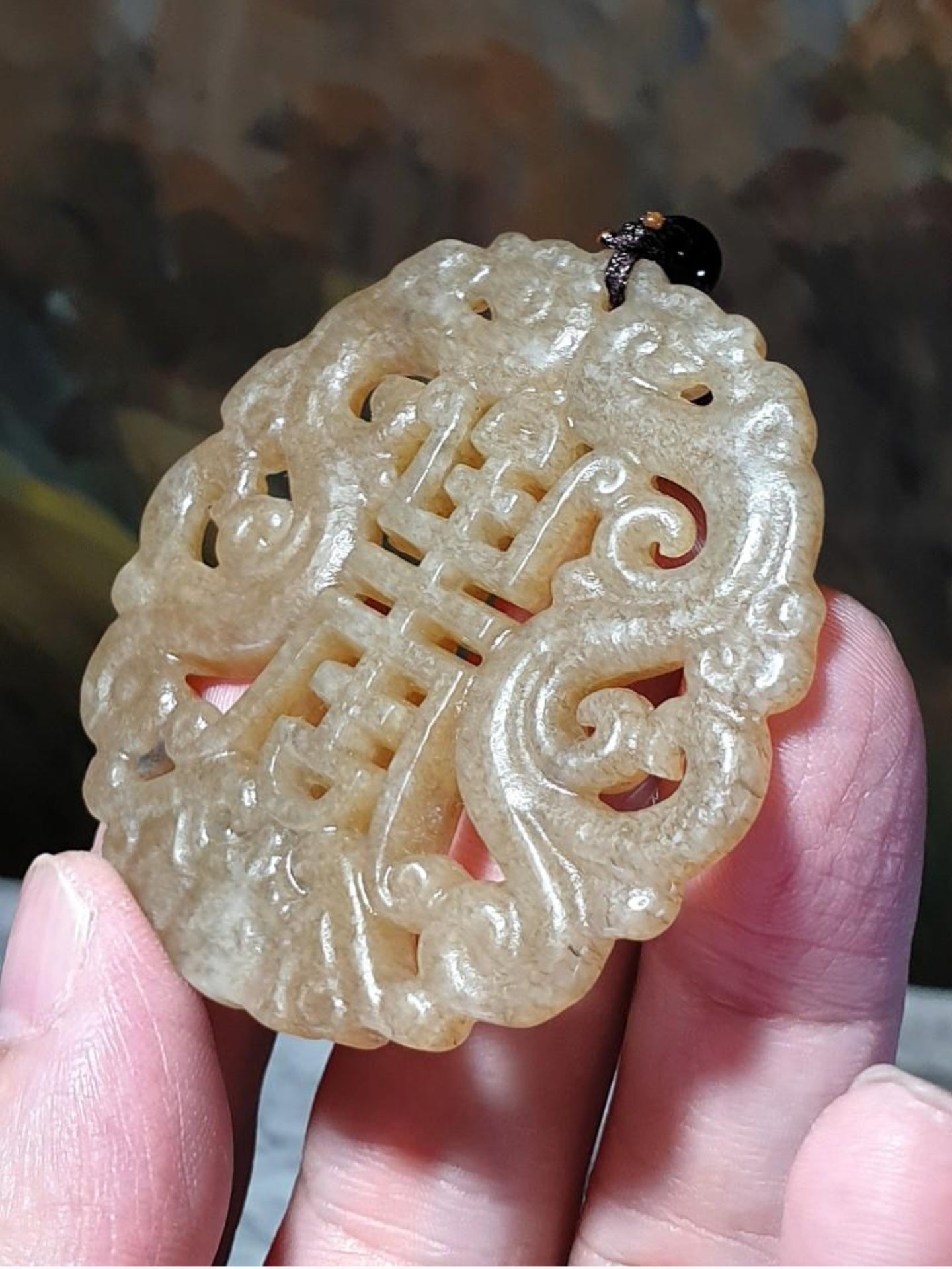 Premium caramel brown Nephrite pendant hollowed out and carved on both sides double dragons, bat and "longevity (寿) in ancient Chinese characters (with certificate) 和田玉且末全糖吊坠(镂空双面刻双龙、蝙蝠与小篆体"寿")(带证书)