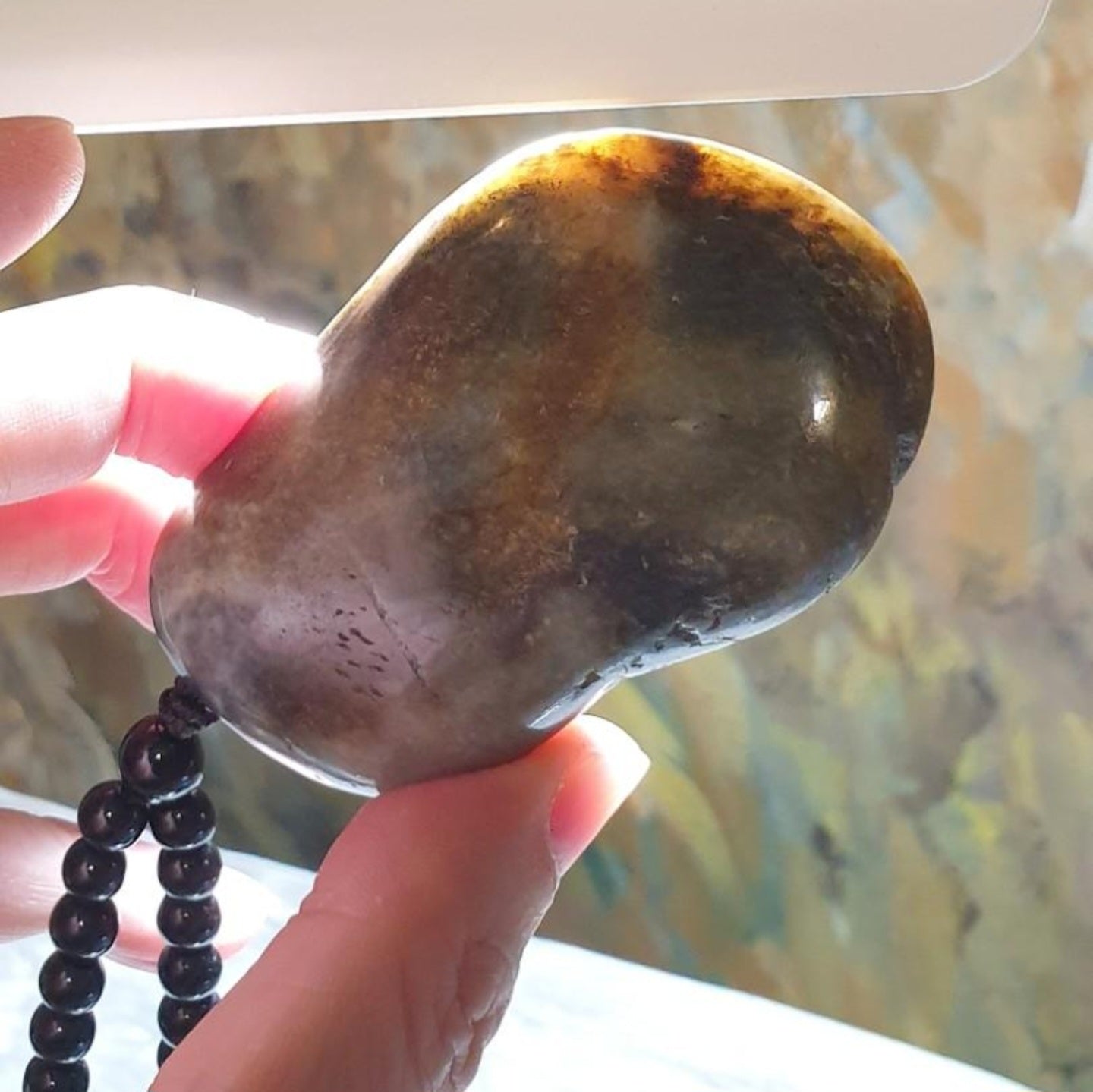 Premium 118 grams Hetian Pebble Nephrite Qinghua (black & white) hand carved Dragon Jade handheld (with certificate) 优质和田籽玉青花(黑白)手工雕刻龙手把(带证书)