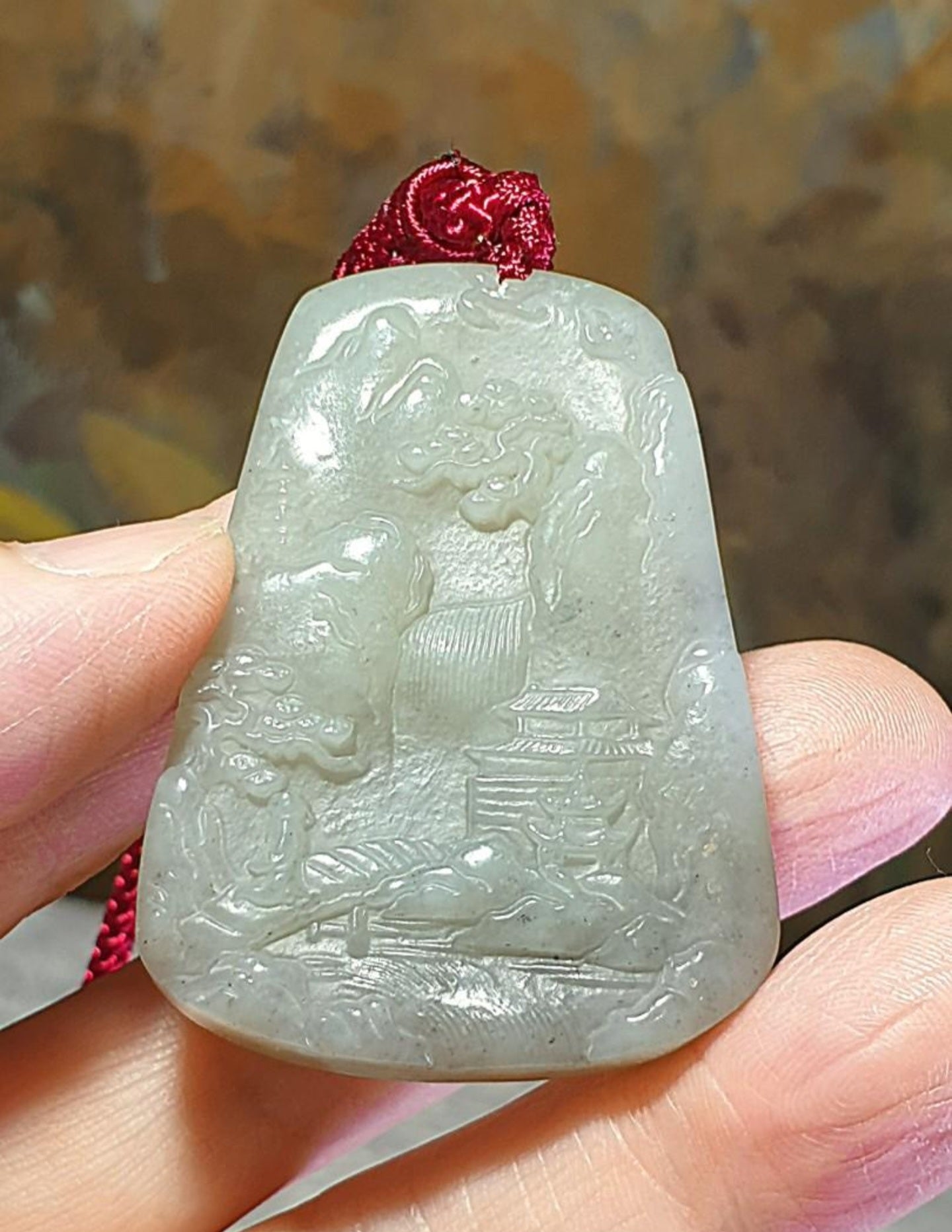 Premium Nephrite Qinghua Landscape pendant (with certificate) 优质和田玉青花山水吊坠(带证书)