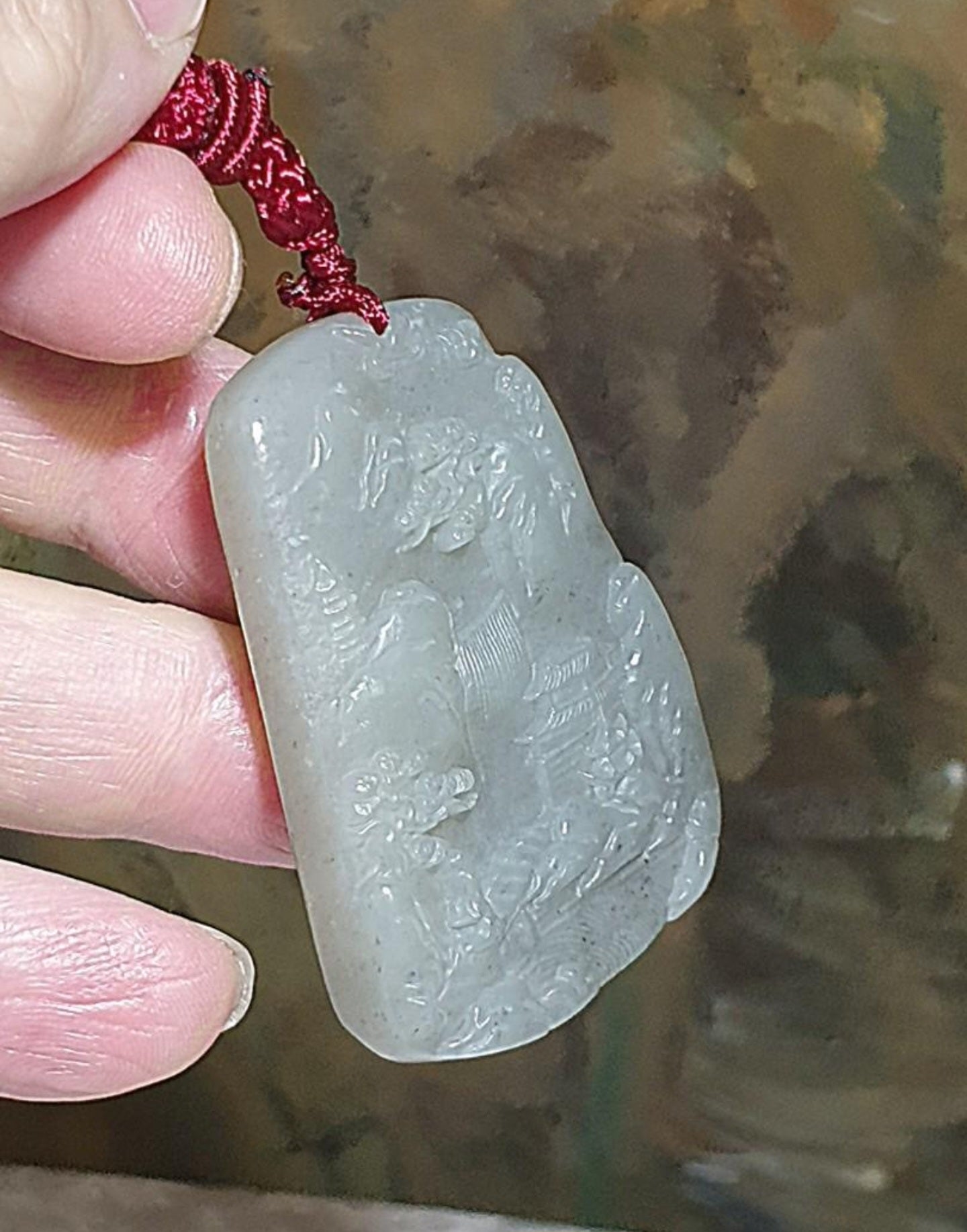 Premium Nephrite Qinghua Landscape pendant (with certificate) 优质和田玉青花山水吊坠(带证书)