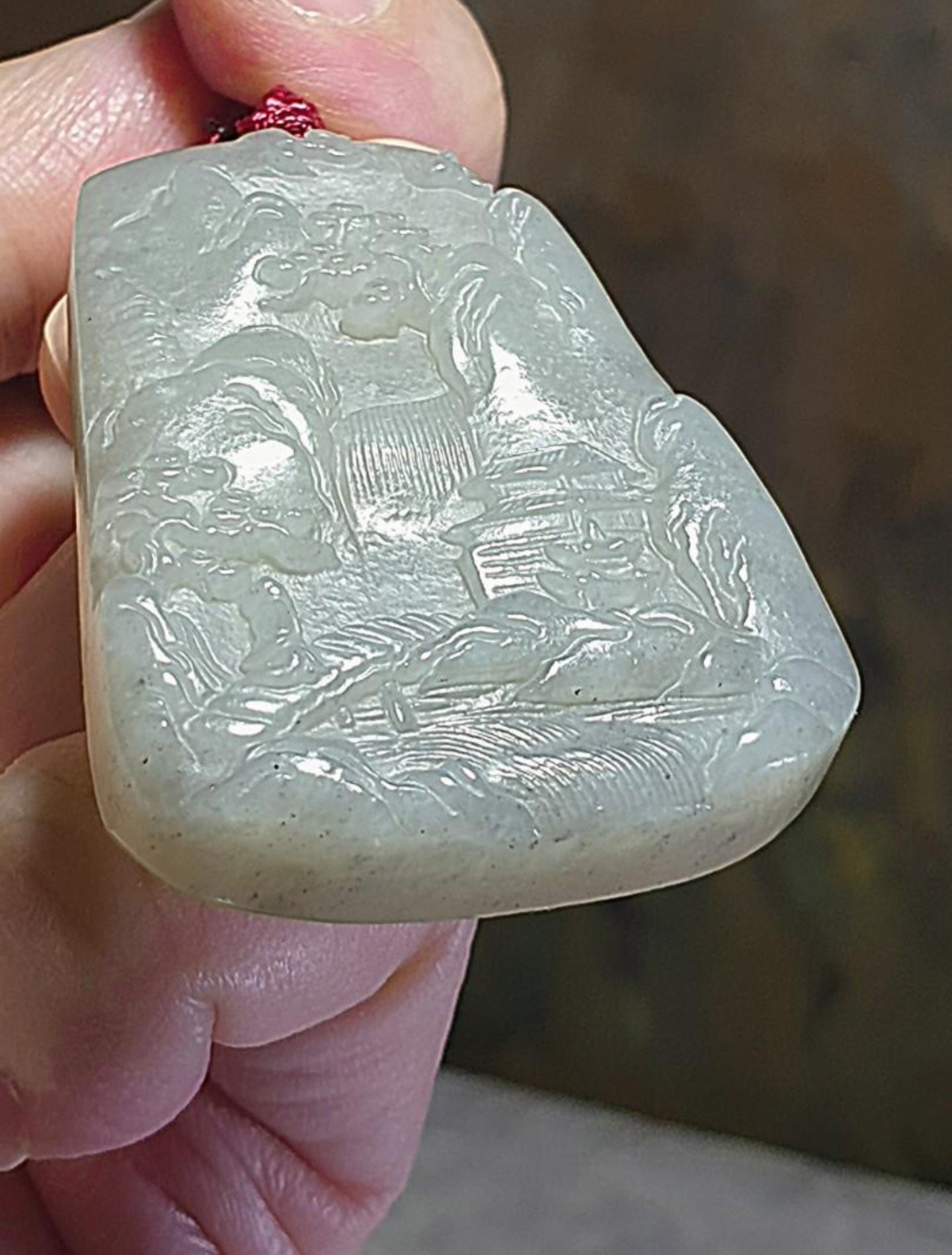 Premium Nephrite Qinghua Landscape pendant (with certificate) 优质和田玉青花山水吊坠(带证书)