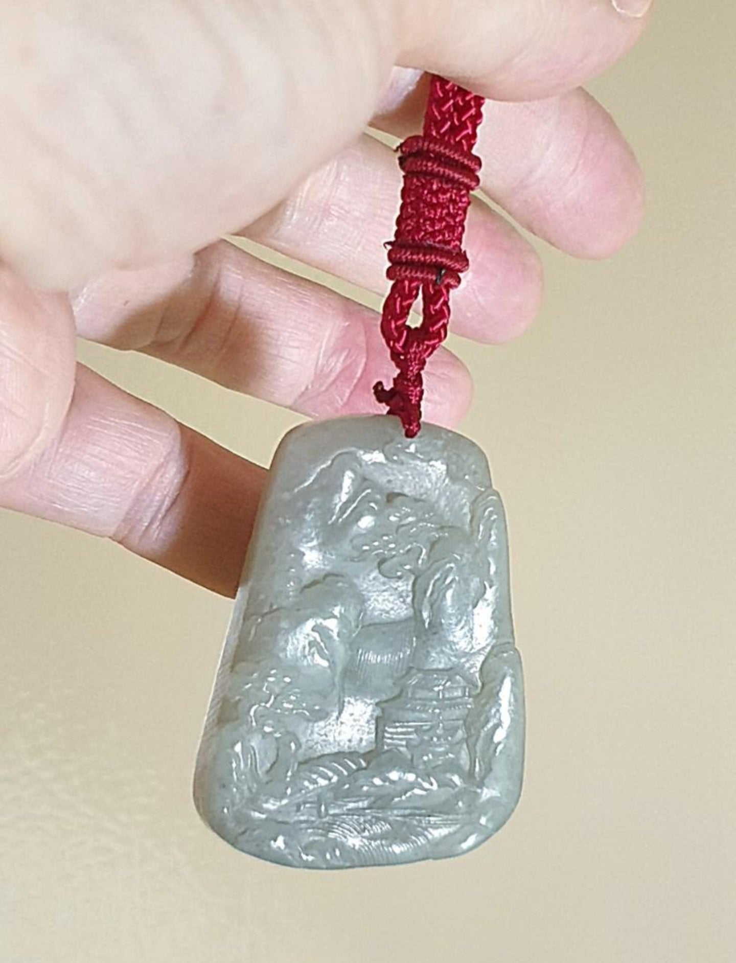 Premium Nephrite Qinghua Landscape pendant (with certificate) 优质和田玉青花山水吊坠(带证书)