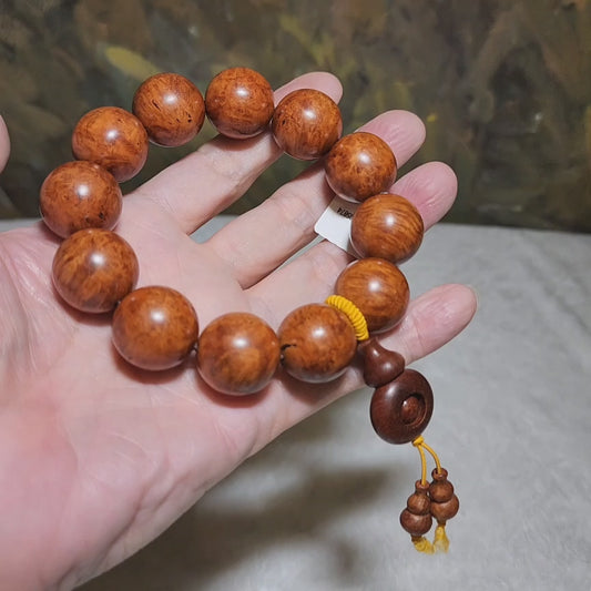 20mm Premium aged Hainan Chinese Fragrant Rosewood (Dalbergia odorifera) "Knurl Knob"  high natural oil content bracelet/handheld 大尺寸20毫米海南黄花梨(降香黄檀)老油梨瘤疤手串/手持