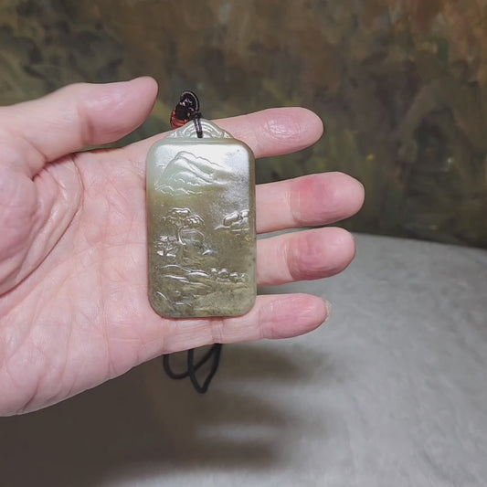 Premium Nephrite caramel brown & white Chinese Landscape Jade pendant (with certificate) 和田玉且末糖高青白山水意境吊坠(带证书)