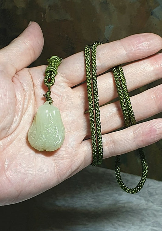 Premium Nephrite light grennish Chinese Cabbage (Dai Baicai) pendant (with certificate) [Natural Crystal] 和田玉淡青绿发财(白菜)吊坠(带证书)