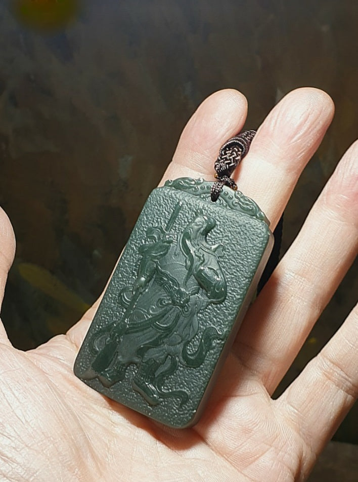 Premium natural deep greenish Nephrite double sides carvings Guan Gong (Guan Yu) pendant/handheld (with certificate) [Natural Crystal] 和田玉塔青深绿双面雕刻忠义护国关公吊坠/手把(带证书) ~~~ 神威遠鎮協天護國, 心昭日月忠義千秋。