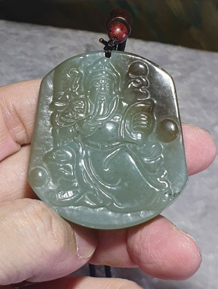 Premium natural untreated brownish greenish Nephrite Guan Gong pendant (with certificate) [Natual Crystal] 和田玉且未料青白糖玉关公吊坠(带证书)