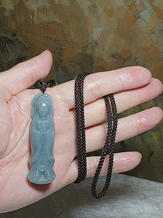 Natural untreated Burma Jade (Type A Jadeite) light bluish light greenish Guan Yin pendant (with certificate) [Natural Crystal] 翡翠淡蓝绿观音吊坠(带证书)