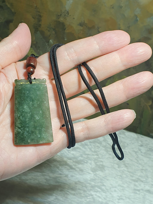 Natural untreated Burma Jade (Type A Jadeite) Wu Shi Pai pendant (with certificate) [Natural Crystal] 翡翠无事牌吊坠(带证书)