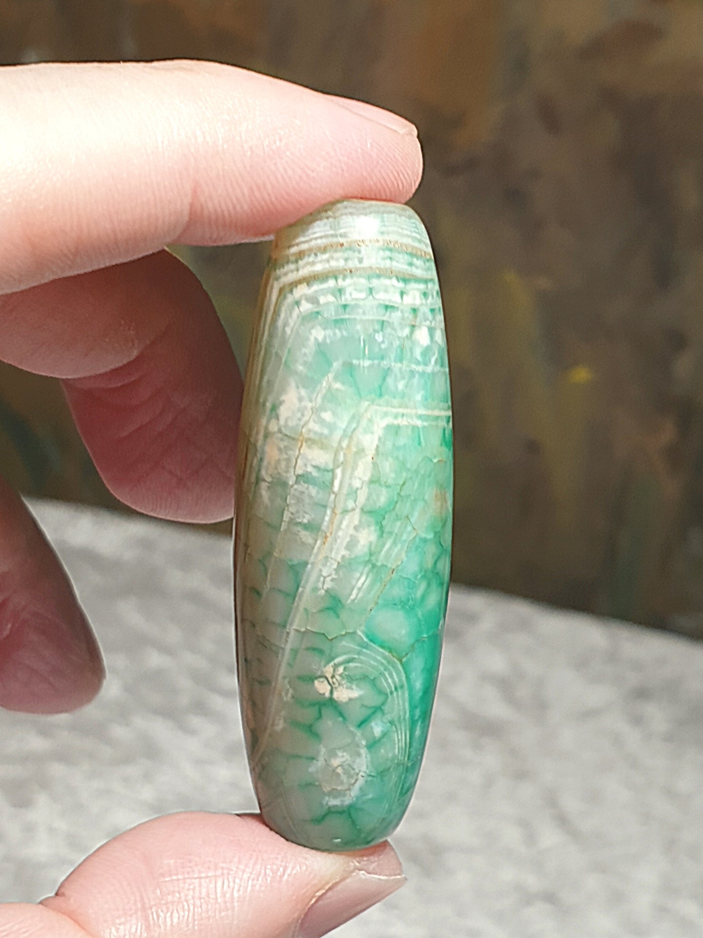 Aged Tibetan Dzi bluish greenish Chalcedony natural pattern natural Eye  (with certificate, free necklace cord) 西藏老蓝绿玉髓天然纹路天眼天珠(带证书送项链绳)