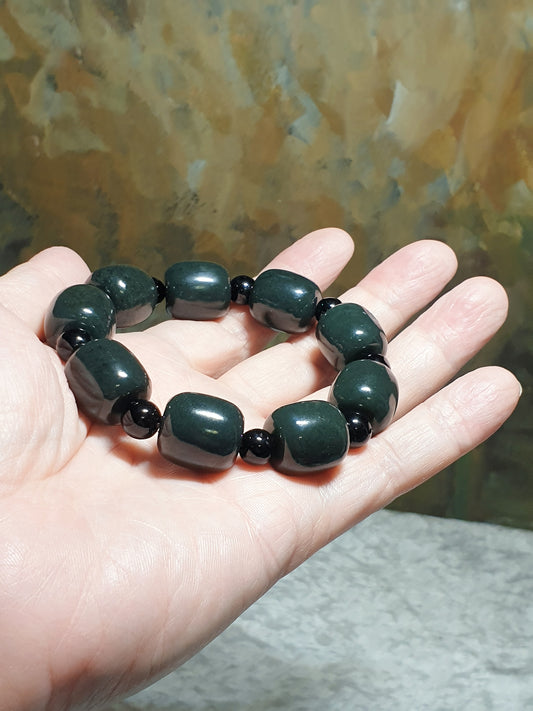 Premium Nephrite deep olive green barrel shape beads bracelet/handheld (with certificate) [Natural Crystal] 和田玉深橄榄绿桶珠手链/手持(带证书)