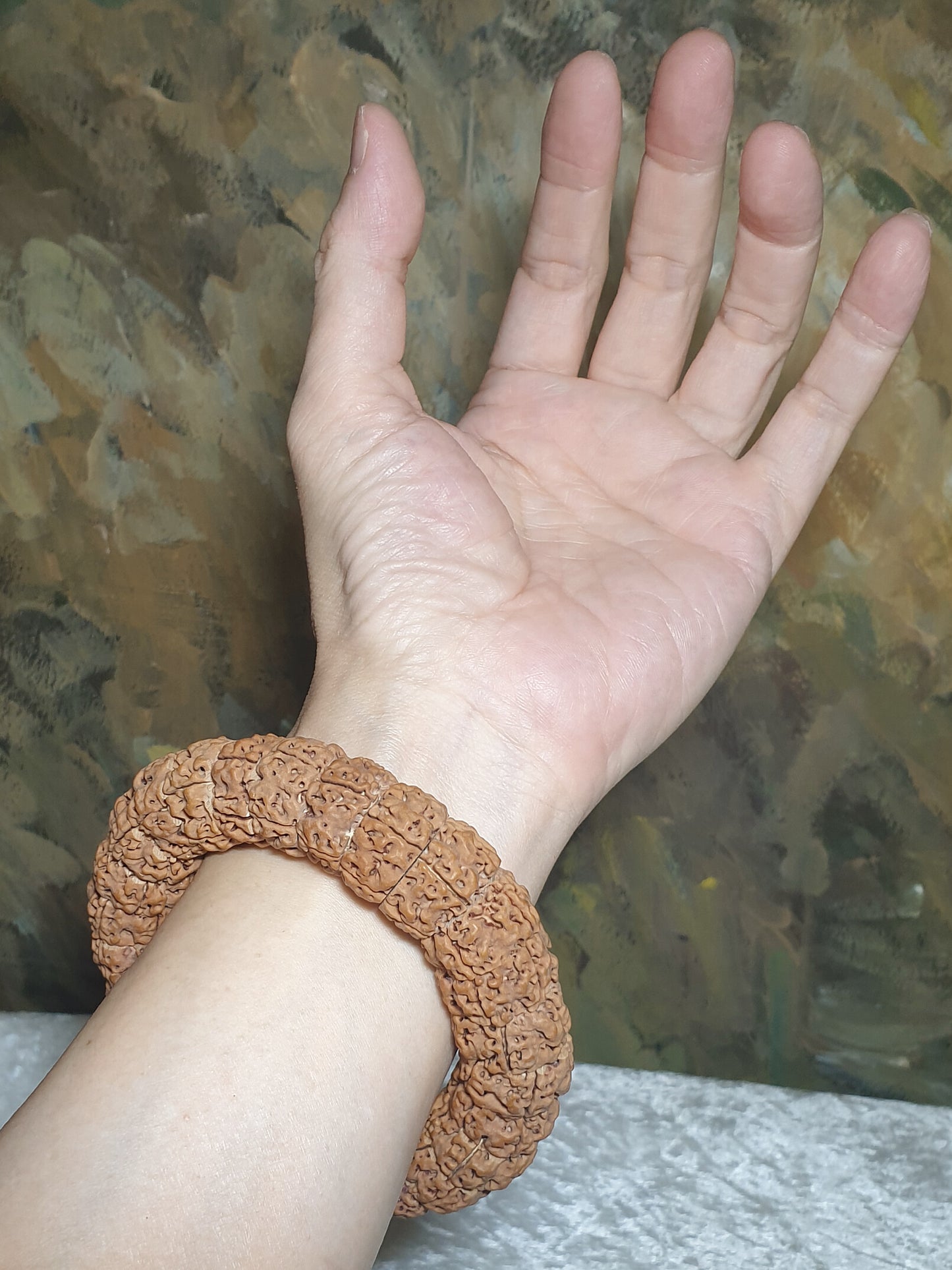 20mm Premium Nepal Rudraksha from high altitude (dense & high natural oil contents) same tree full body Panlong Double-Dragon 5 Mukhi Vajra Circle Tibetan bracelet/Handheld 20毫米尼泊尔安娜籽同树五瓣满肉盘龙双龙大金刚菩提子金刚伏魔圈藏式手串/手持