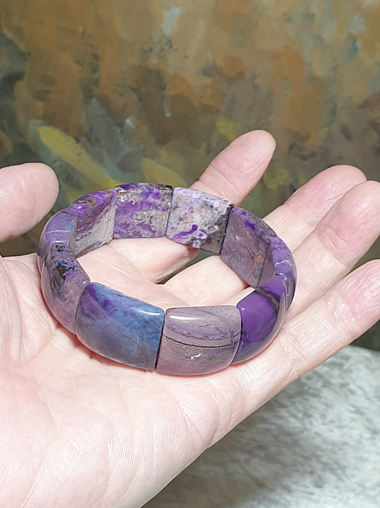 66 grams Premium natural untreated old mine Sugilite bangle like bracelet [Natural Crystal] 66克优质天然无优化老矿舒俱来手排(手镯形手链)