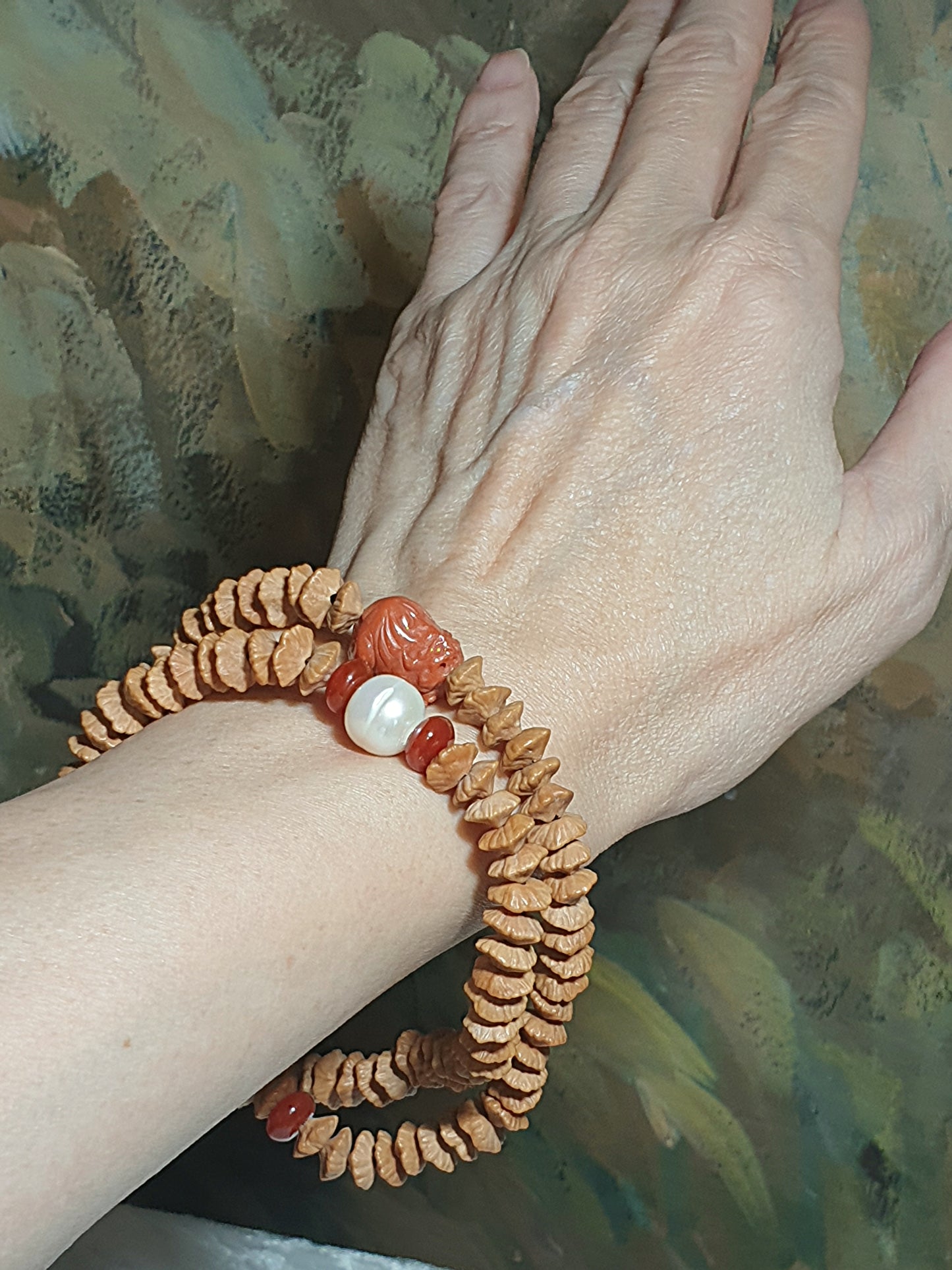 8.3mm "Double sides Lotus" seed (Gold Leaf Bodhi) 108 mala 2 rounds bracelet with natural Fresh Water Pearl and Nan Hong Pi Xiu & abacus beads  8.3毫米天然双面莲花(又名钱串子、金叶菩提、金钱菩提、招财纳福)108念珠绕手两圈手链配天然淡水珍珠、南红貔貅与算盘子