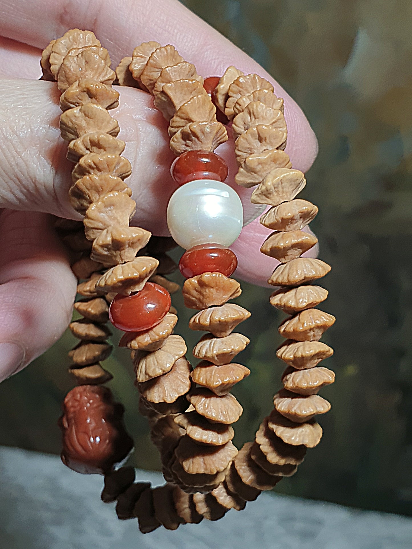 8.3mm "Double sides Lotus" seed (Gold Leaf Bodhi) 108 mala 2 rounds bracelet with natural Fresh Water Pearl and Nan Hong Pi Xiu & abacus beads  8.3毫米天然双面莲花(又名钱串子、金叶菩提、金钱菩提、招财纳福)108念珠绕手两圈手链配天然淡水珍珠、南红貔貅与算盘子