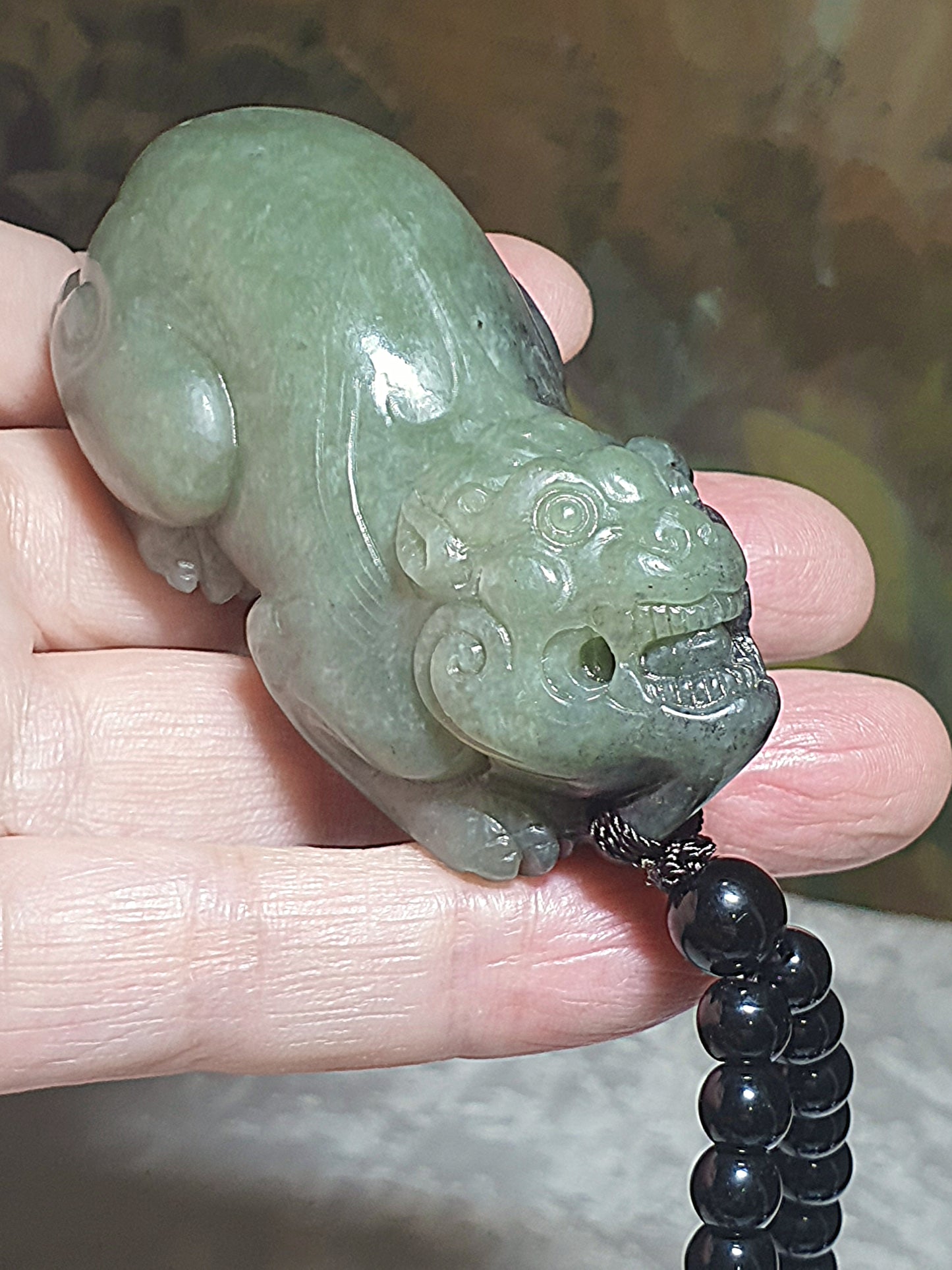 Large size Nephrite greenish Qinghua  3-dimensional Pi Xiu Jade handheld/display (with certificate) [Natural Crystal] 大尺寸和田玉淡青青花立体貔貅手把/摆件(带证书)