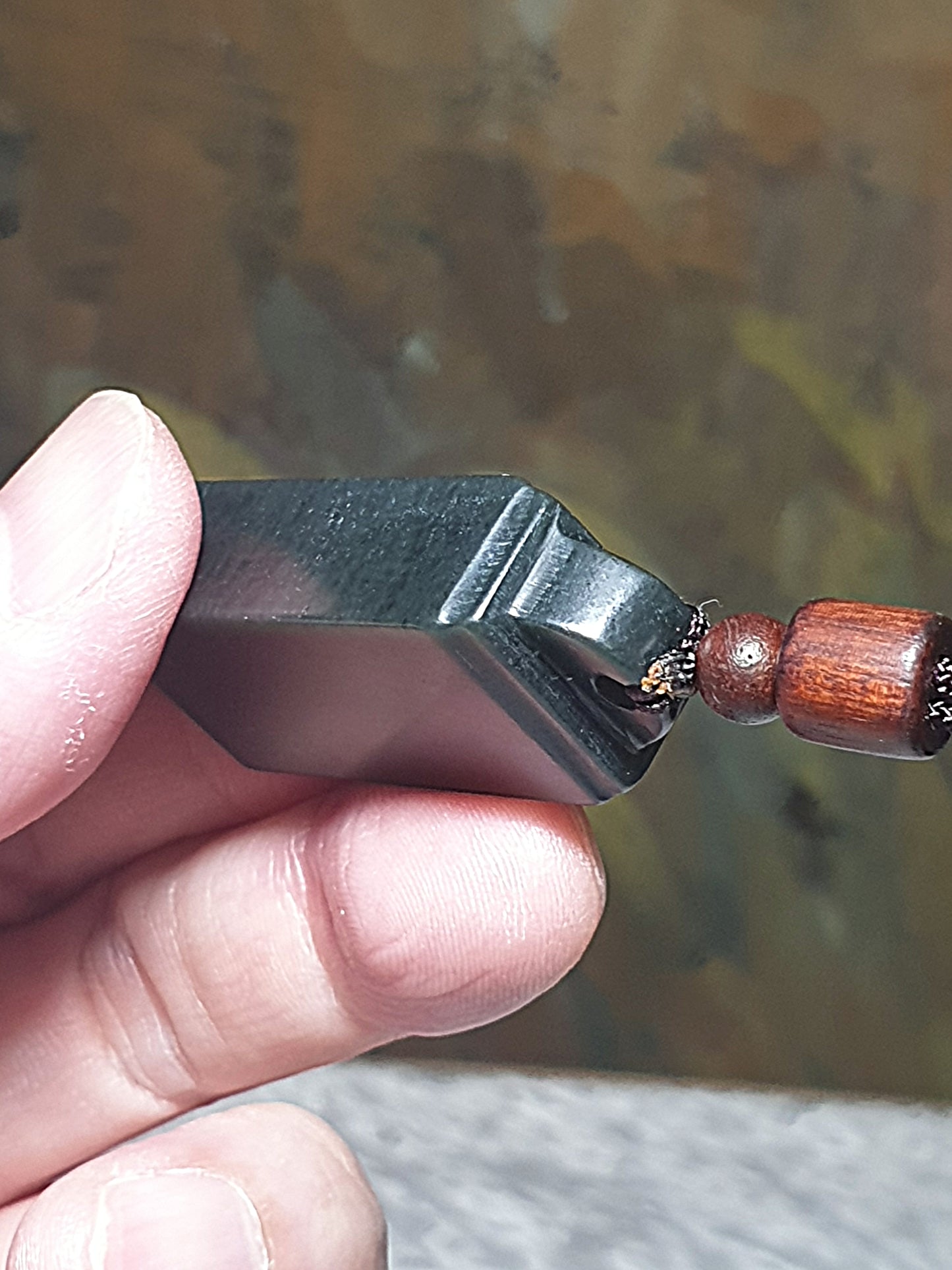 Nephrite deep green "Sliding Weight" Ruyi Wu Shi Pai Jade pendant (with certificate) 和田玉深绿立体称砣称心如意无事牌吊坠(带证书)