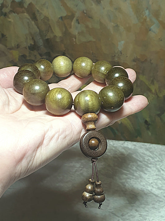 20mm Phoebe zhennan natural green hue bracelet/handheld #6 [Natural unprocessed] 20毫米金丝楠木天然绿调手链/手持