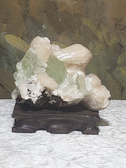 Raw Apophyllite and Stilbite cluster [Natural Crystal] 鱼眼石与辉沸石原石共生矿标